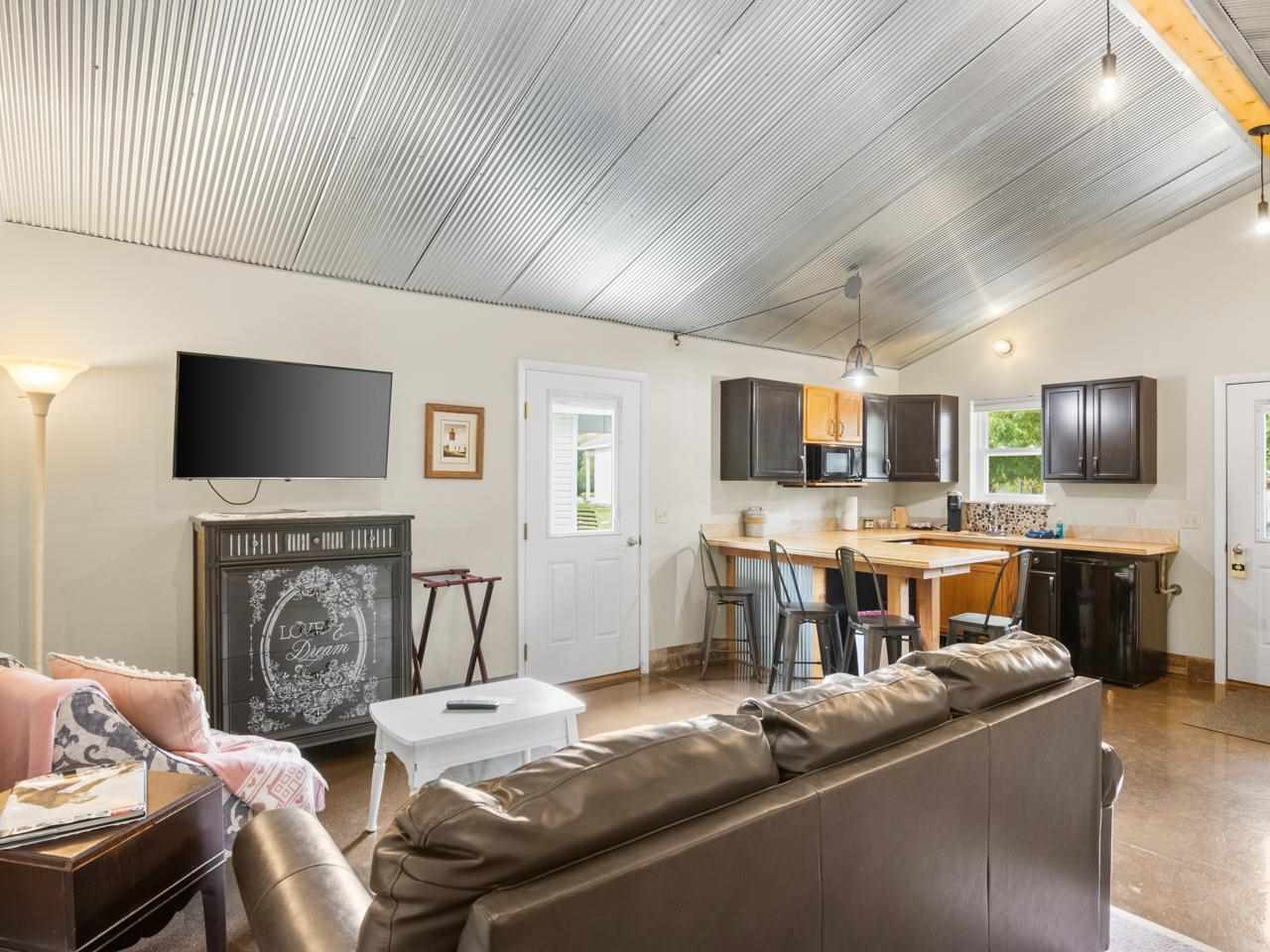 4871 N Us-31 Eastport MI 49627