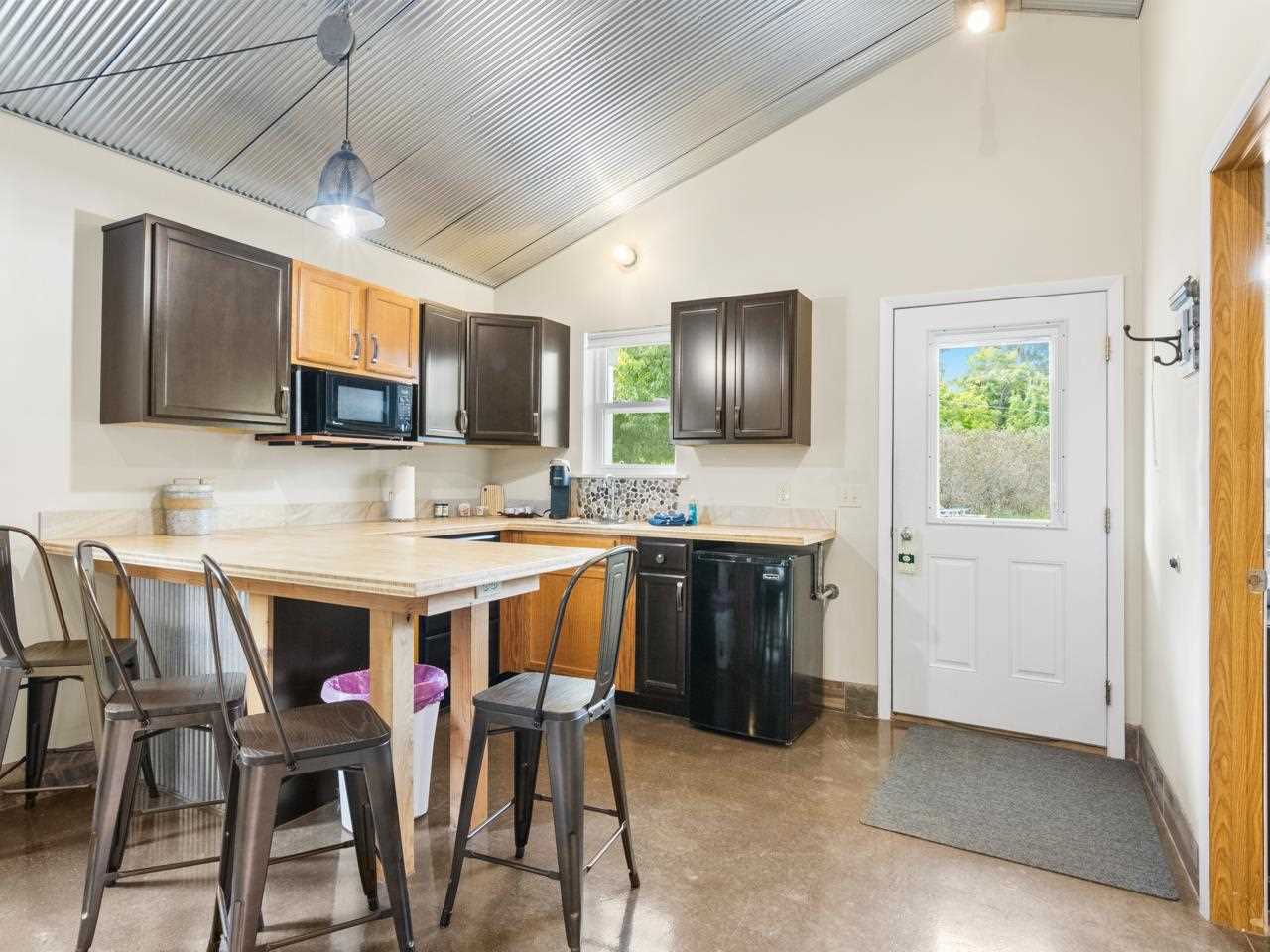 4871 N Us-31 Eastport MI 49627