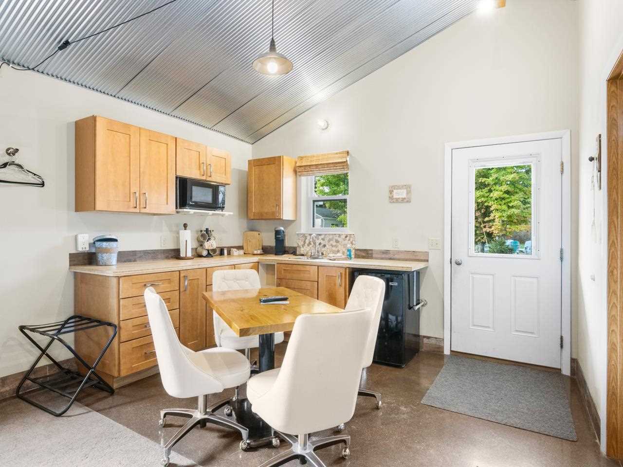 4871 N Us-31 Eastport MI 49627