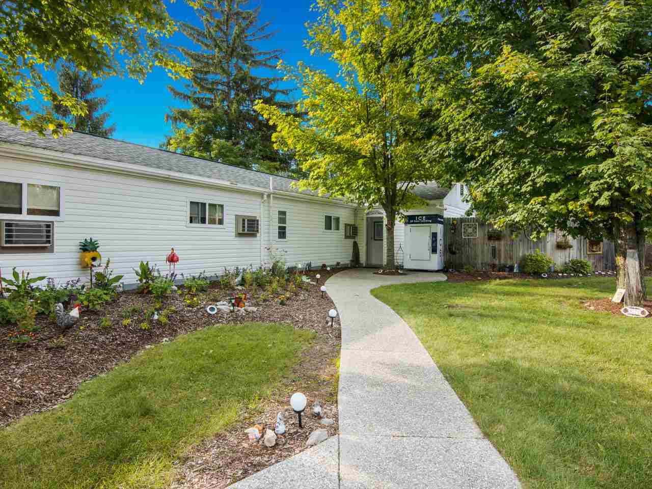 4871 N Us-31 Eastport MI 49627
