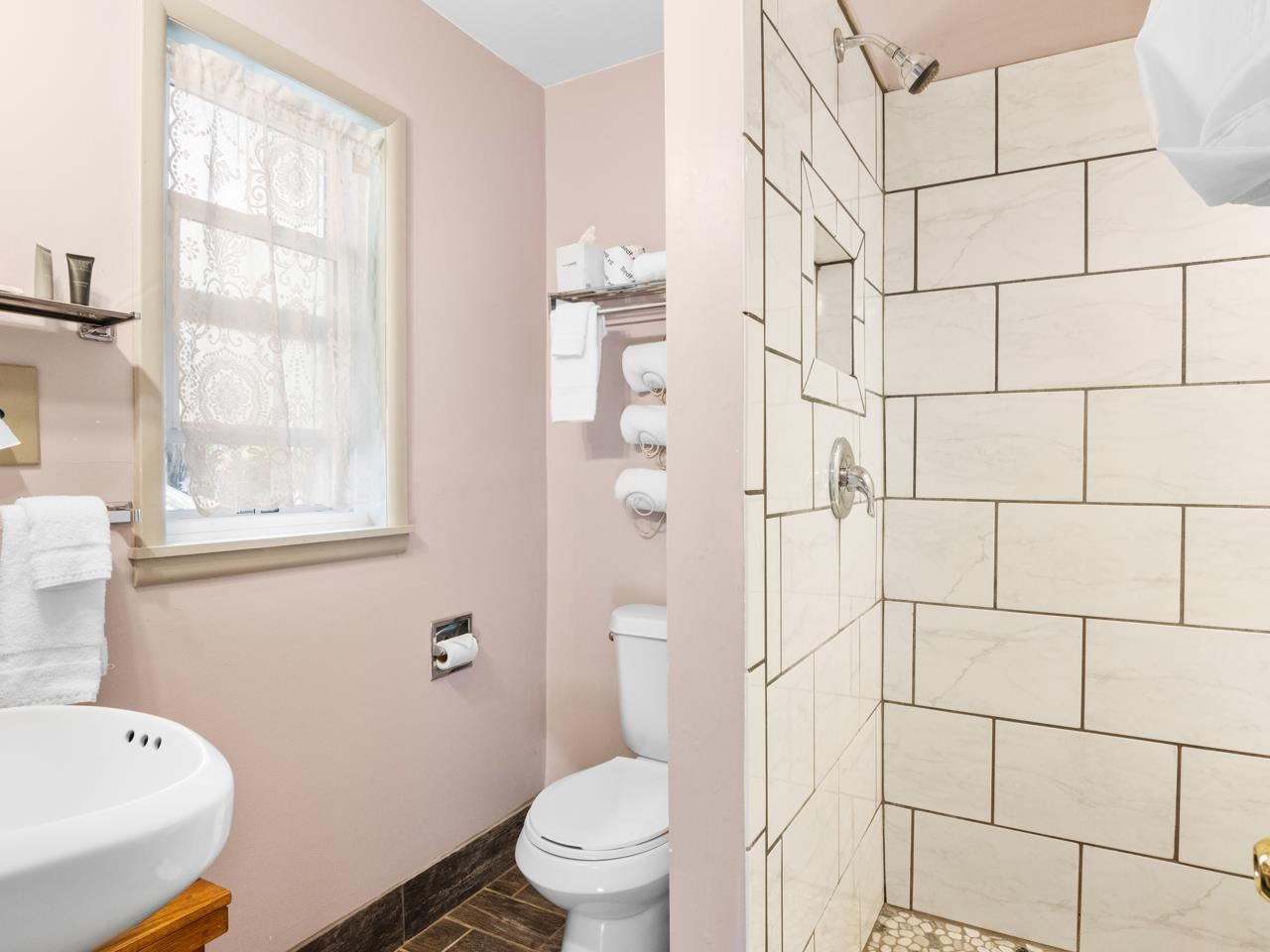 4871 N Us-31 Eastport MI 49627