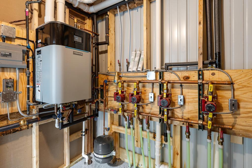 1205 Auto Avenue Harbor Springs MI 49740