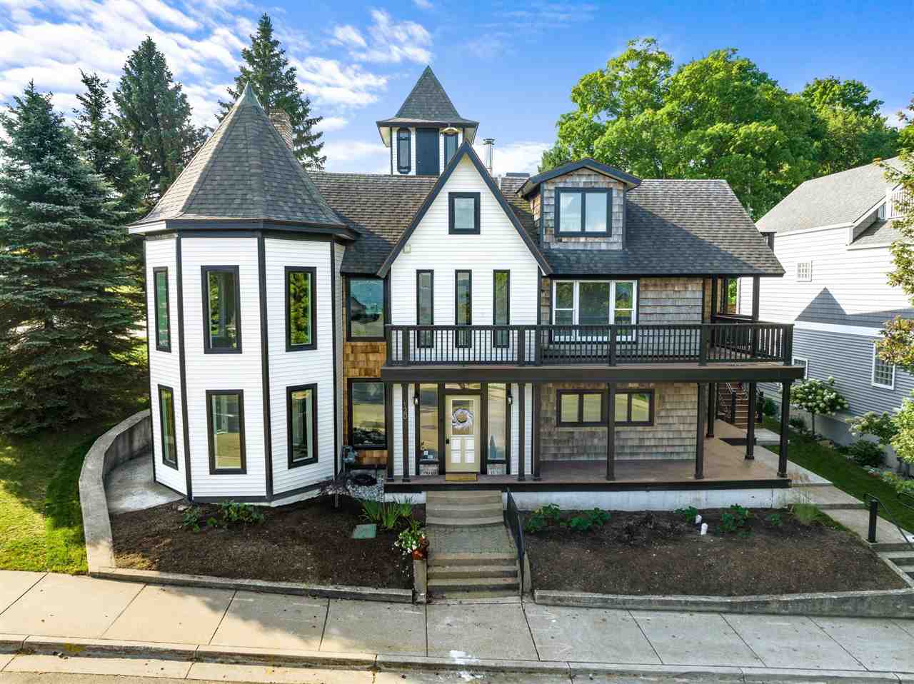 120 E Lake Petoskey MI 49770