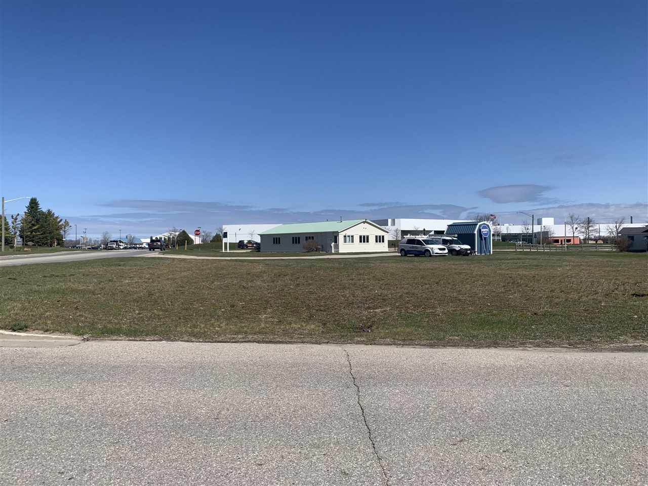 1518 & 1520 Bridge Street Charlevoix MI 49720