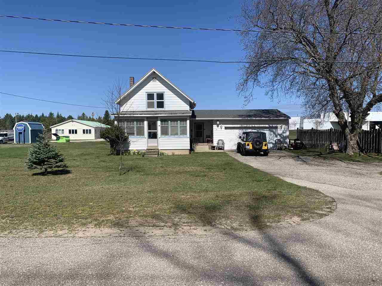 1518 & 1520 Bridge Street Charlevoix MI 49720