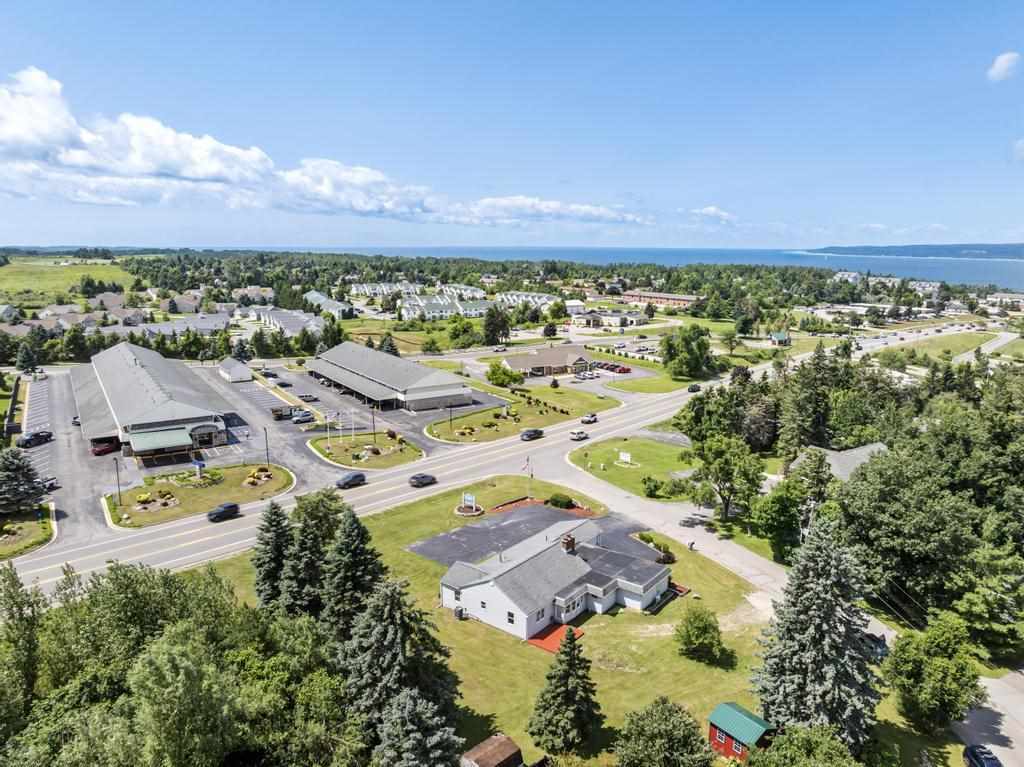 1414 Kilborn Drive Petoskey MI 49770