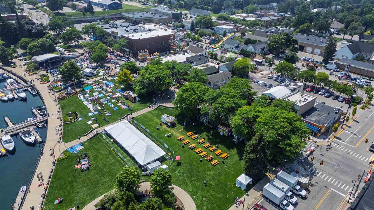 109 & 111 Bridge Charlevoix MI 49720