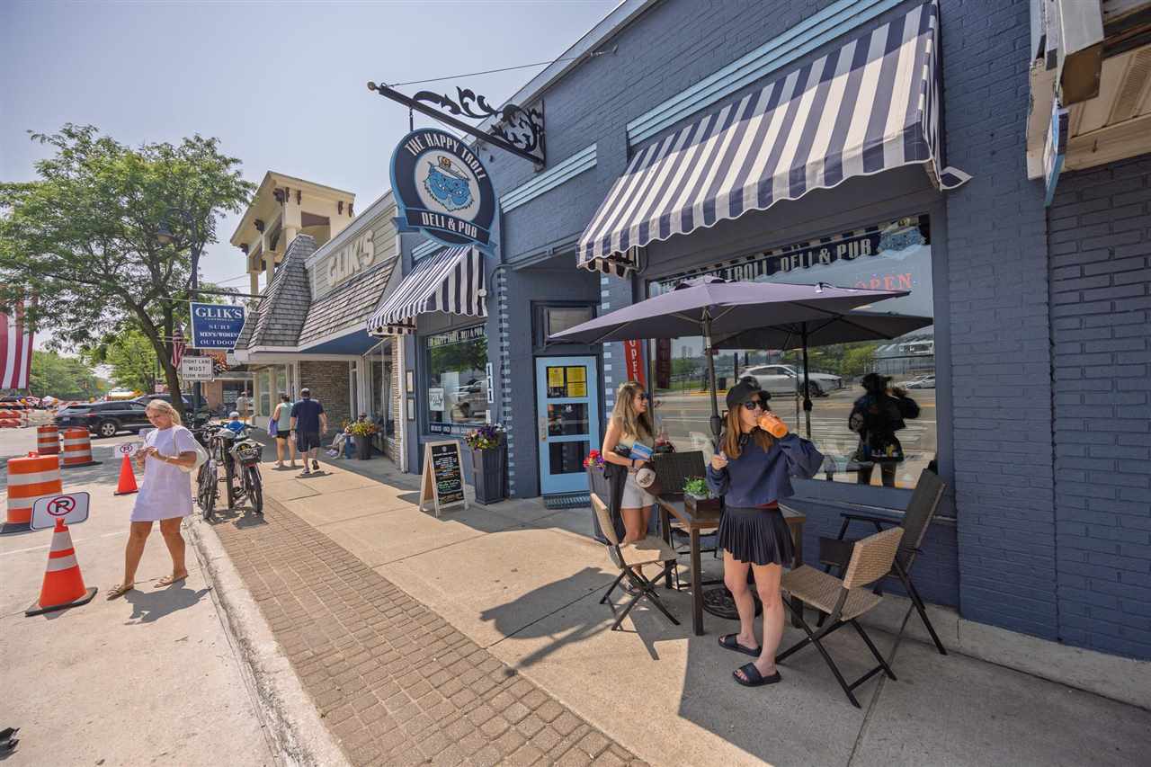 109 & 111 Bridge Charlevoix MI 49720