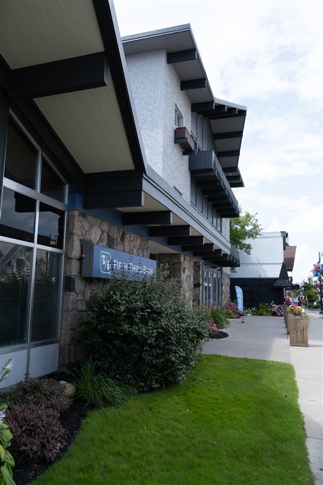 123 W Main Street Gaylord MI 49735