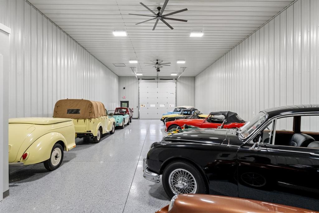 1217 A Auto Avenue Harbor Springs MI 49740