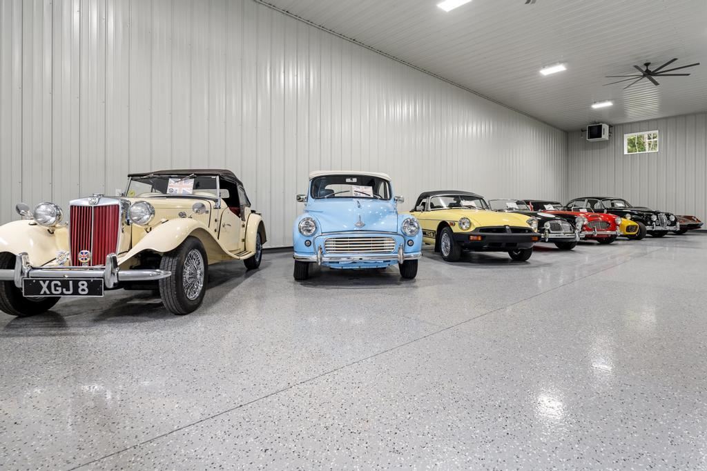 1217 A Auto Avenue Harbor Springs MI 49740