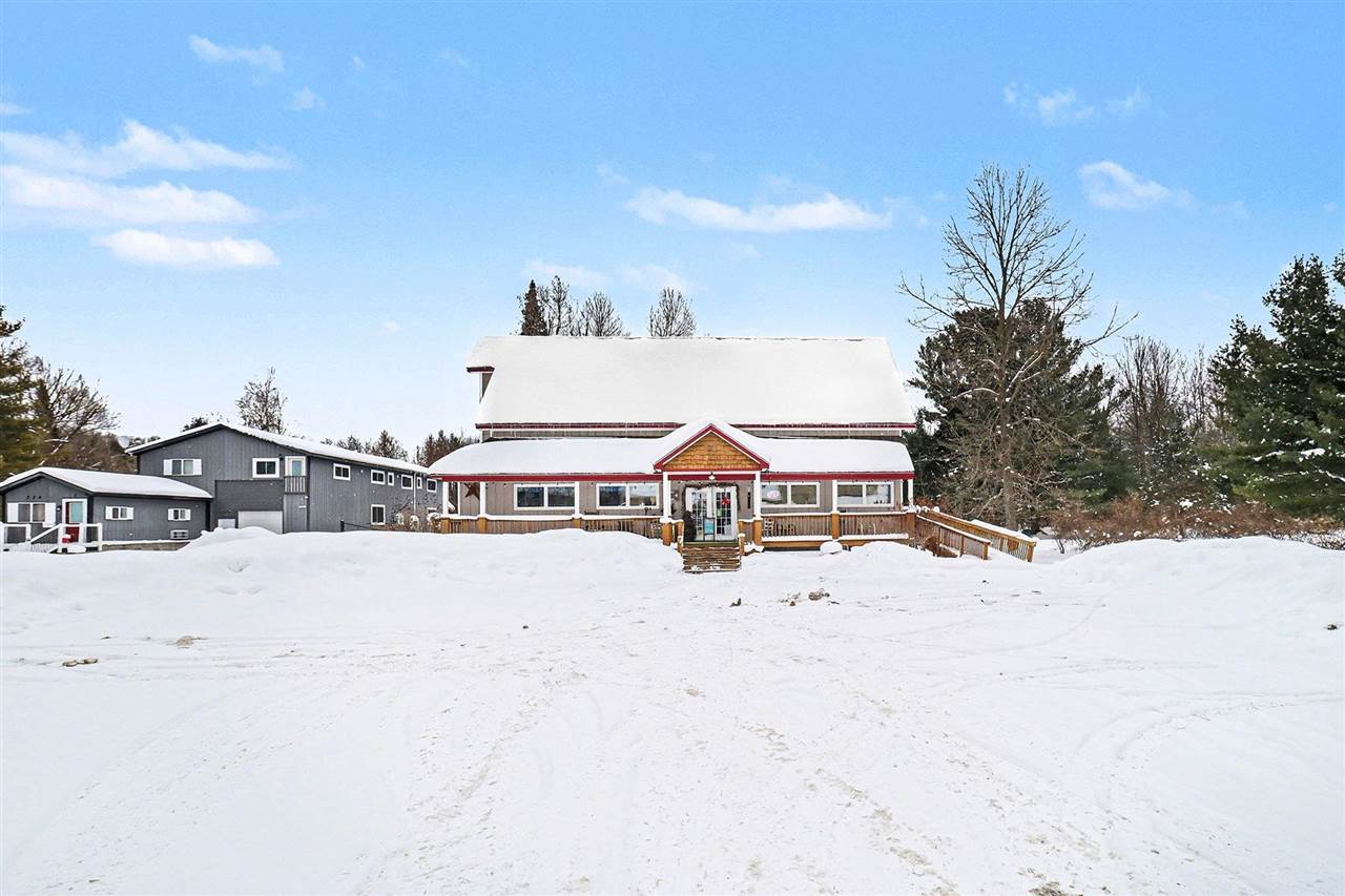 732 E Cayuga Street Bellaire MI 49615