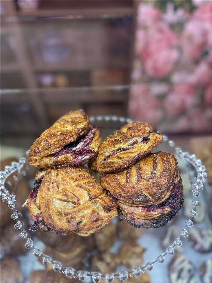 212 Bridge Street Charlevoix MI 49720