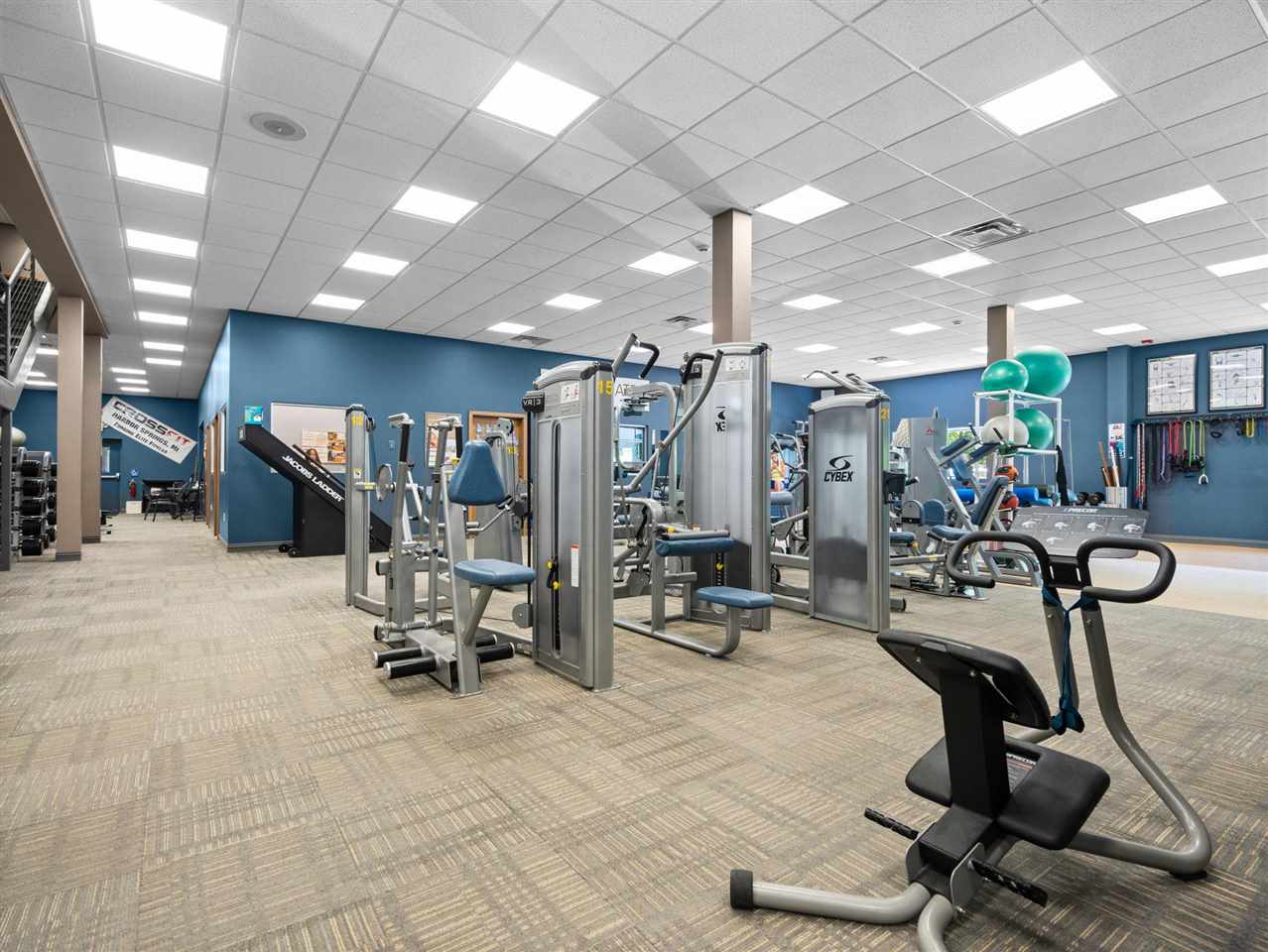 611 Woodview Harbor Springs MI 49740