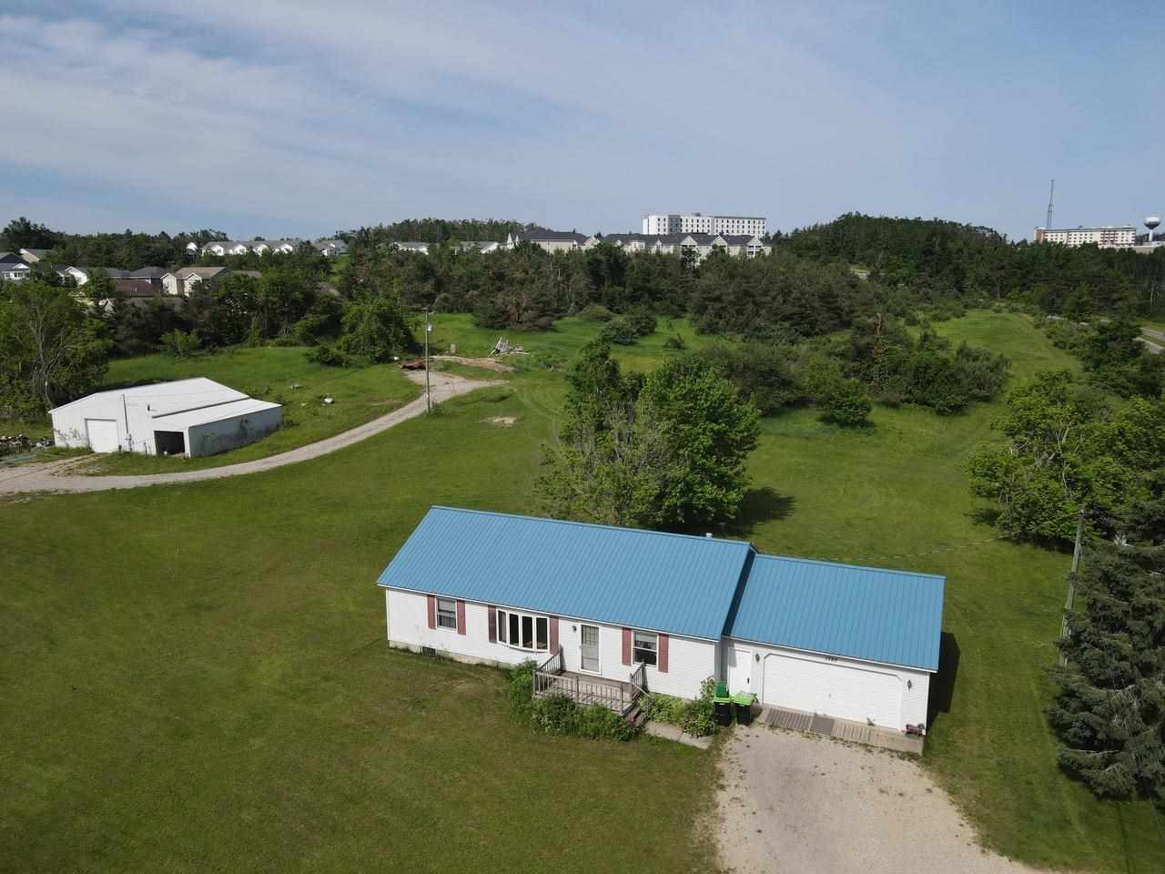 1780 Howard Road Petoskey MI 49770