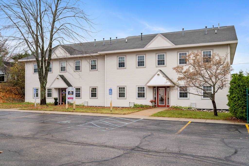 2206 Mitchell Park Drive Petoskey MI 49770