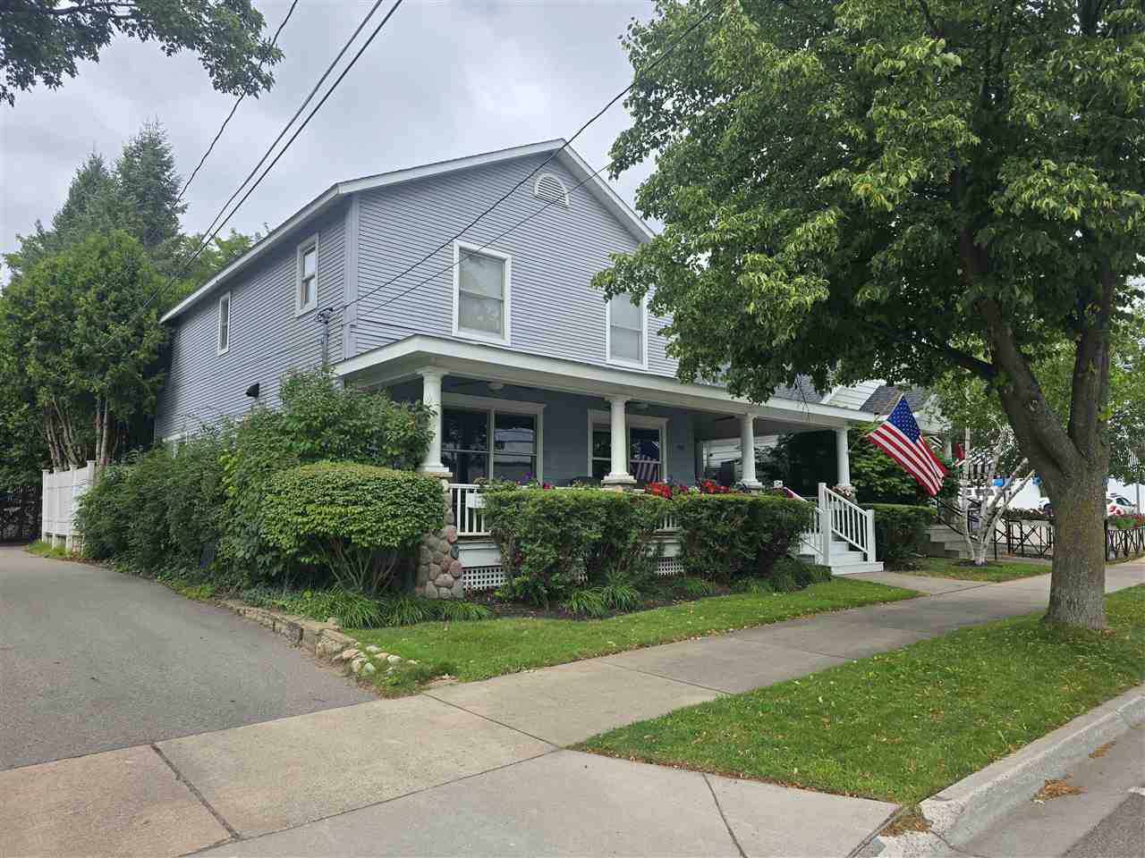 152 & 138 W Third Street Harbor Springs MI 49740