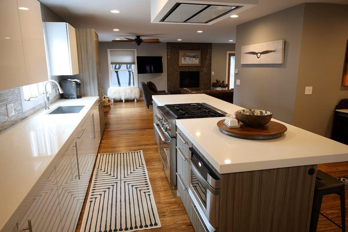 152 & 138 W Third Street Harbor Springs MI 49740