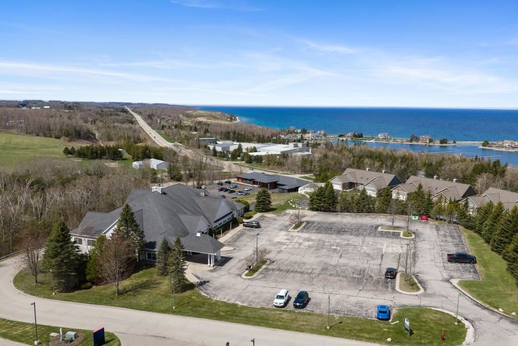 4048 Cedar Bluff Drive Petoskey MI 49770