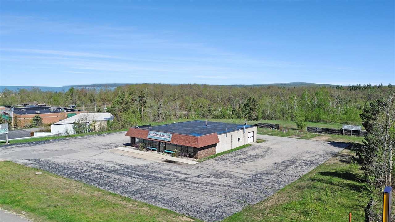 1327 N Us 31 Petoskey MI 49770