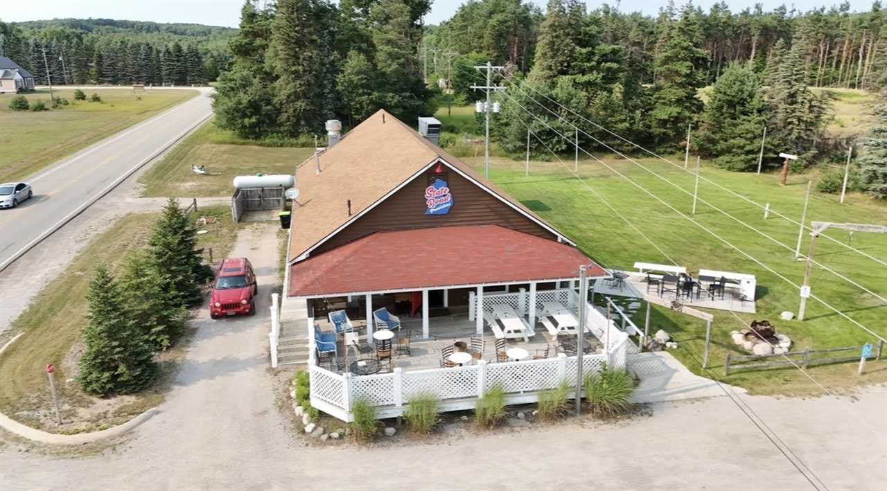 4486 W Stutsmanville Harbor Springs MI 49740