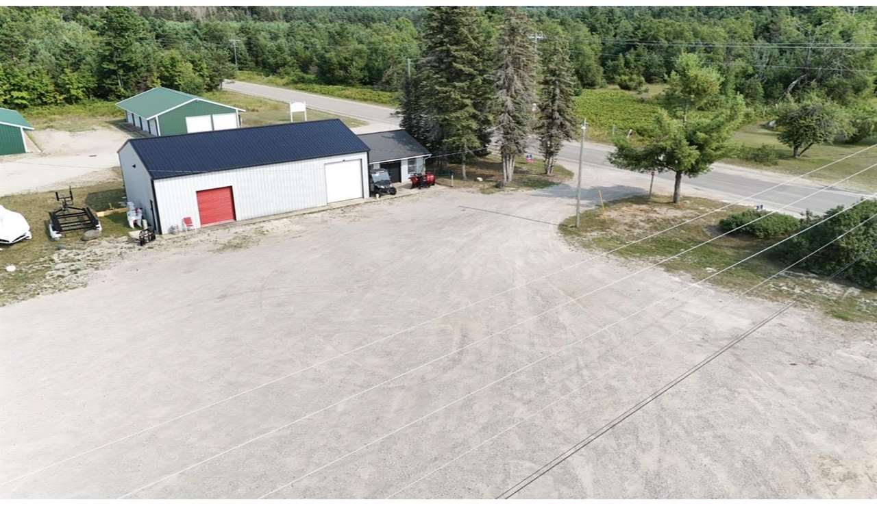 4486 W Stutsmanville Harbor Springs MI 49740