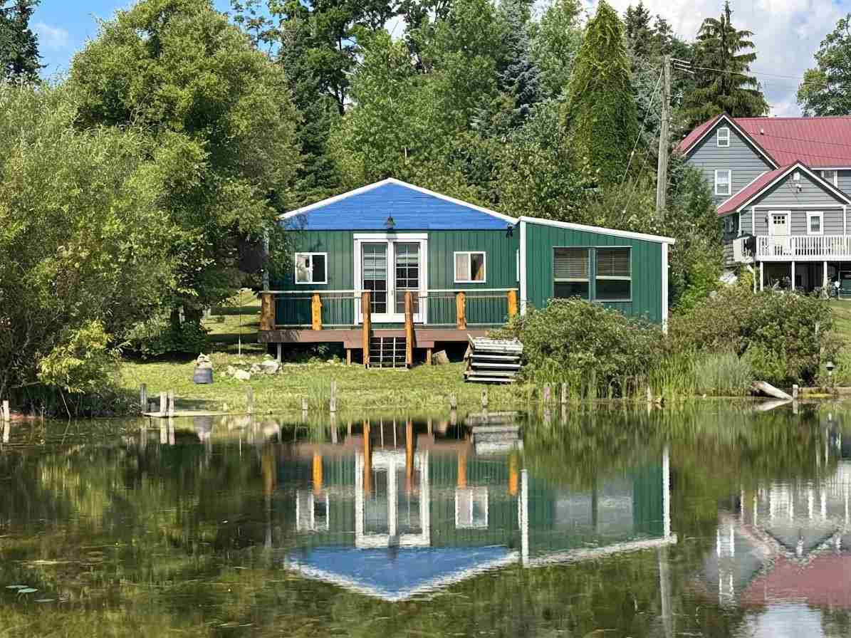 6229 East Street Alanson MI 49706