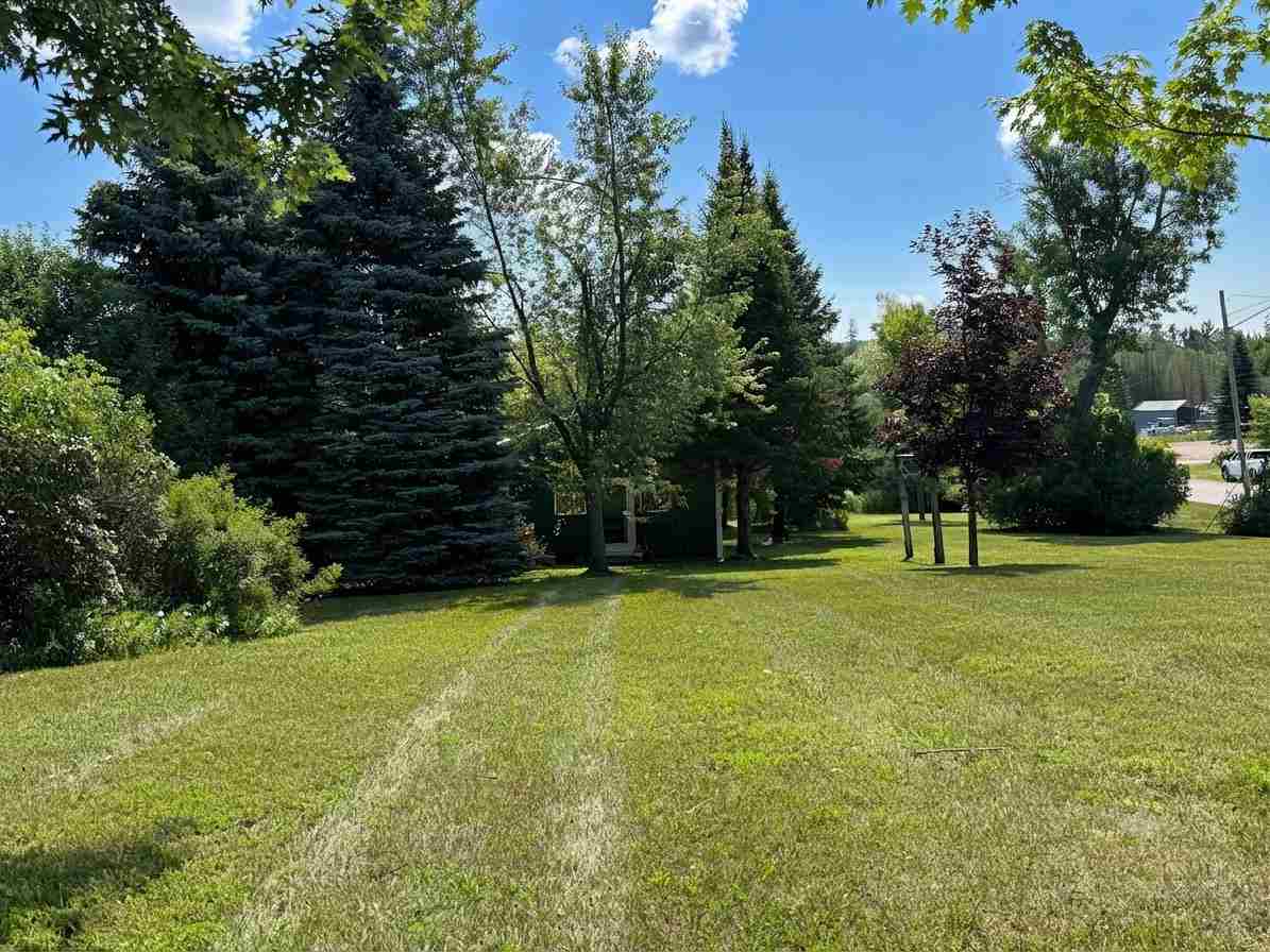 6229 East Street Alanson MI 49706