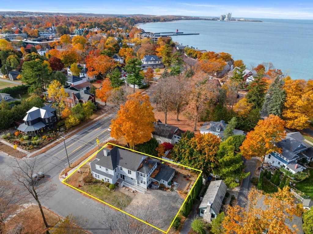 109 Petoskey Avenue Charlevoix MI 49720