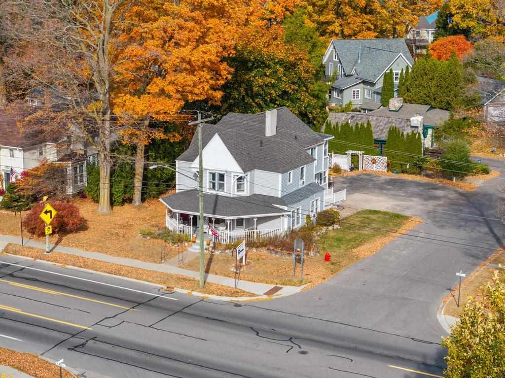 109 Petoskey Avenue Charlevoix MI 49720