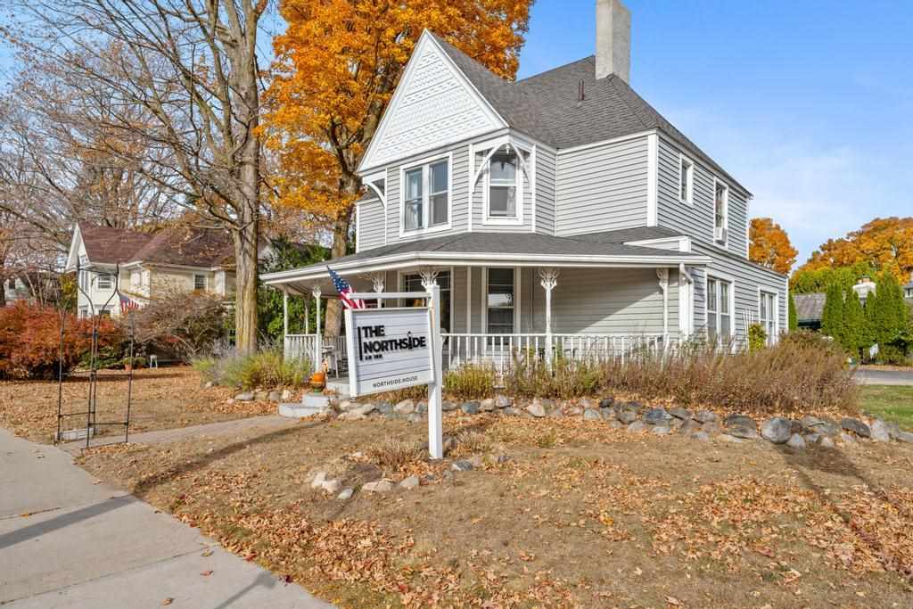 109 Petoskey Avenue Charlevoix MI 49720