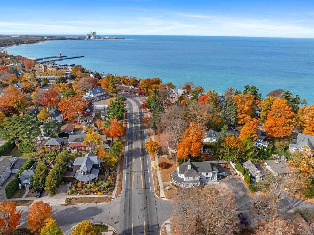 109 Petoskey Avenue Charlevoix MI 49720
