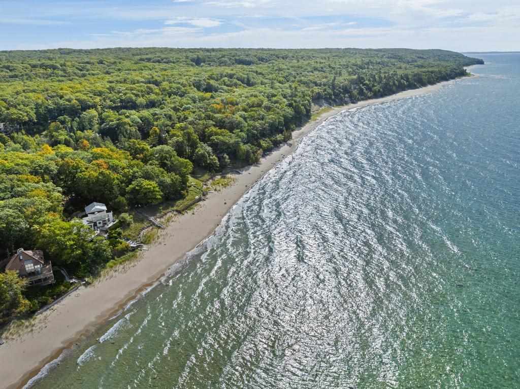 1023 N Lake Shore Drive Harbor Springs MI 49740