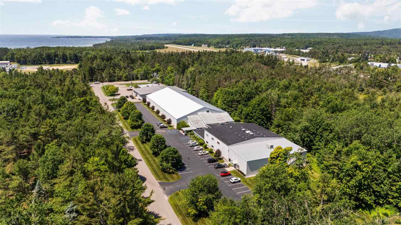 611 Woodview Drive Harbor Springs MI 49740