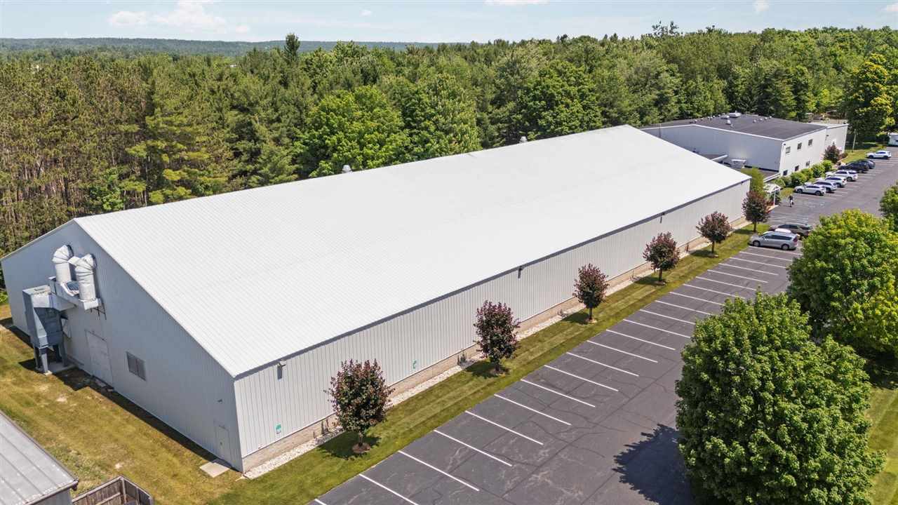 611 Woodview Drive Harbor Springs MI 49740
