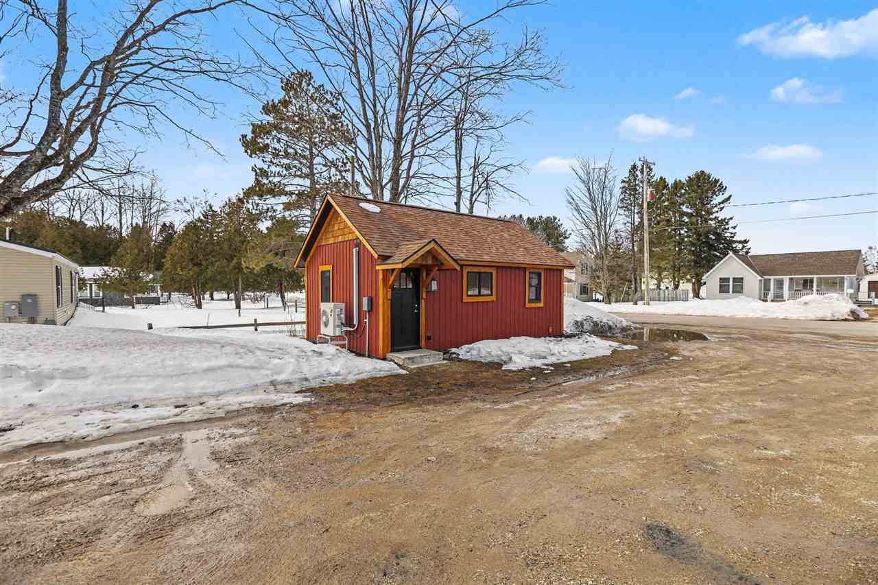6420 & 6406 E Gill Road Carp Lake MI 49718
