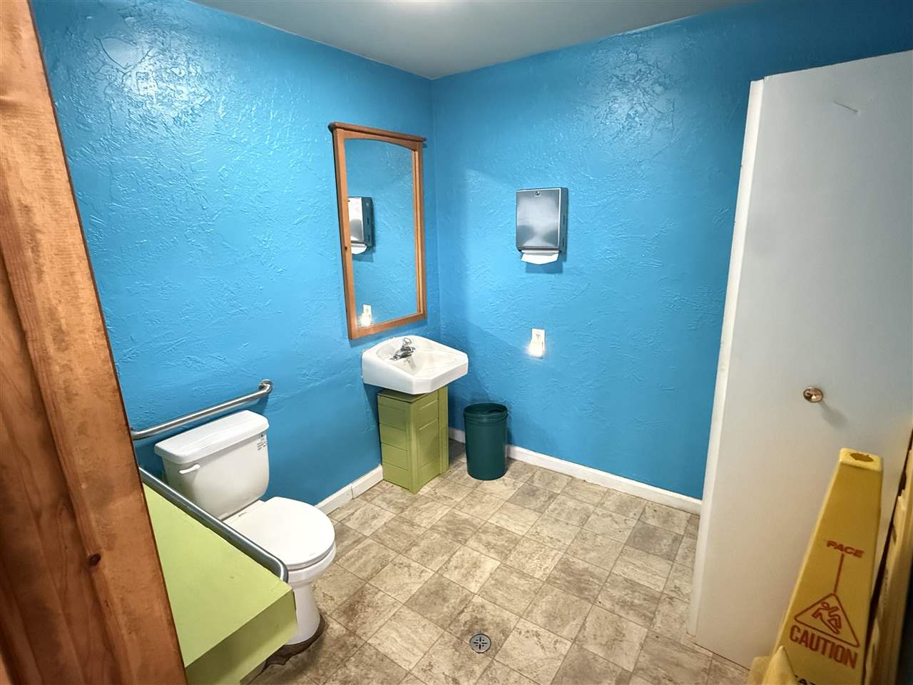9385 N Straits Highway Cheboygan MI 49721
