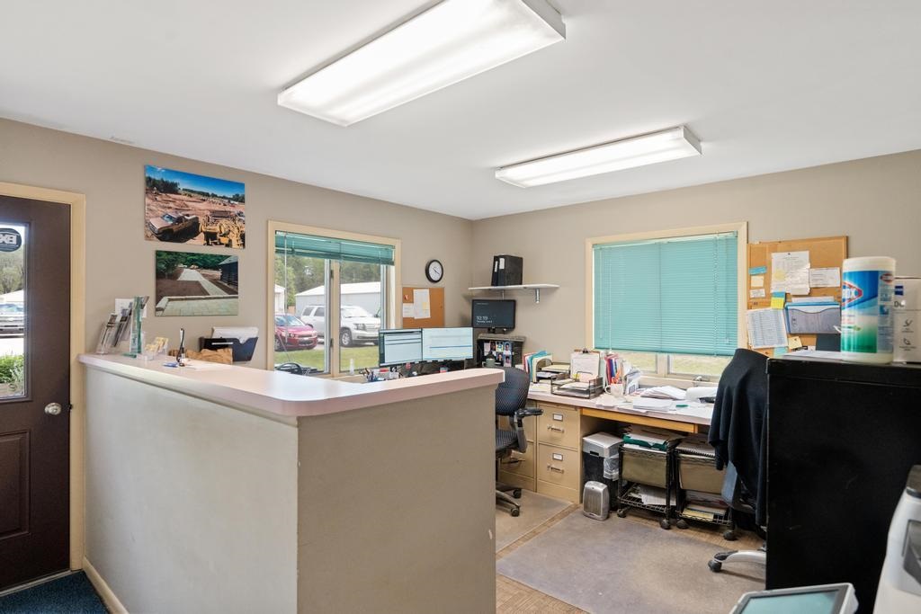 1084 Mcbride Drive Harbor Springs MI 49740