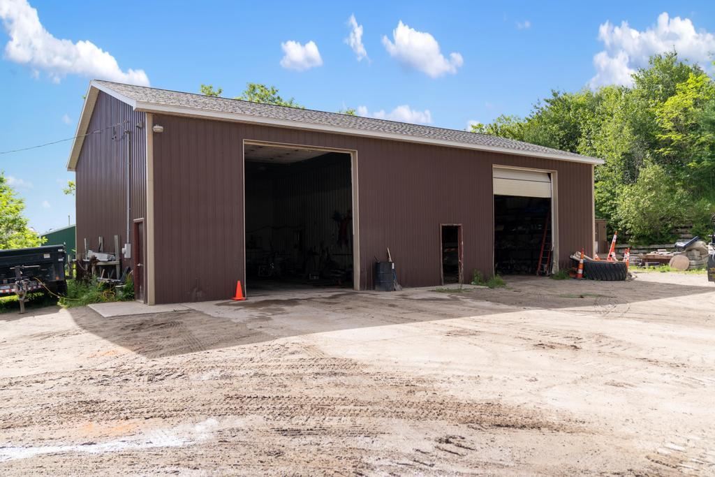 1084 Mcbride Drive Harbor Springs MI 49740