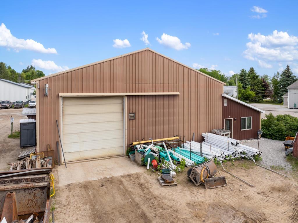 1084 Mcbride Drive Harbor Springs MI 49740