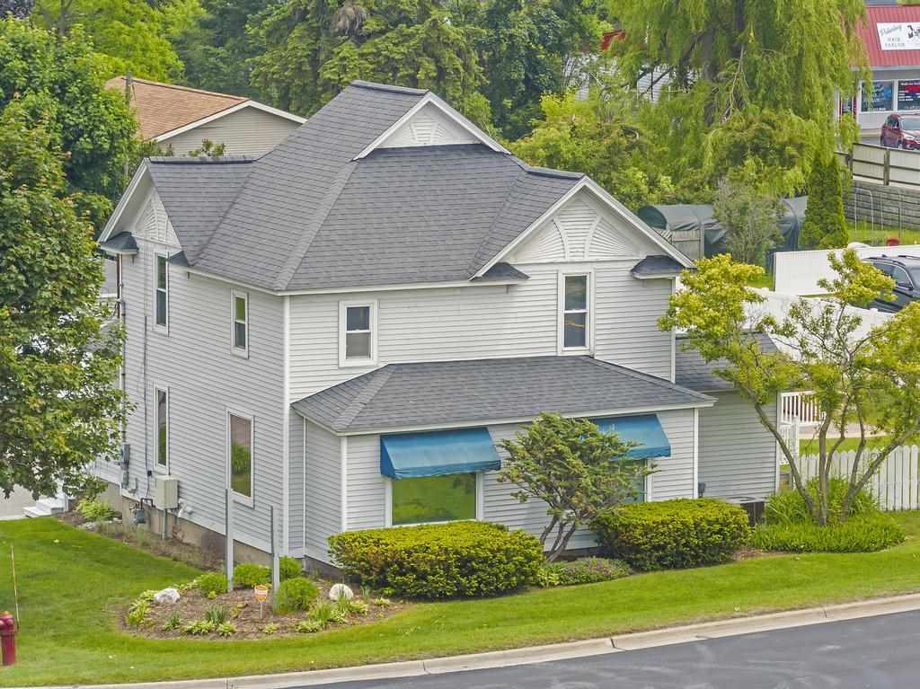 1003 Spring Street Petoskey MI 49770