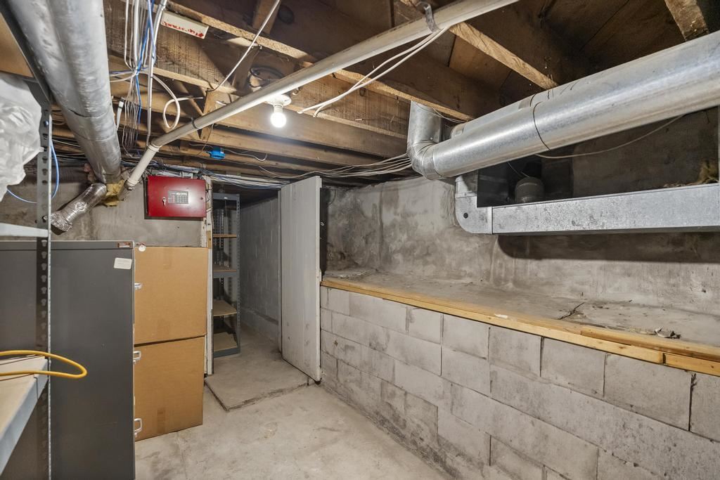 1003 Spring Street Petoskey MI 49770