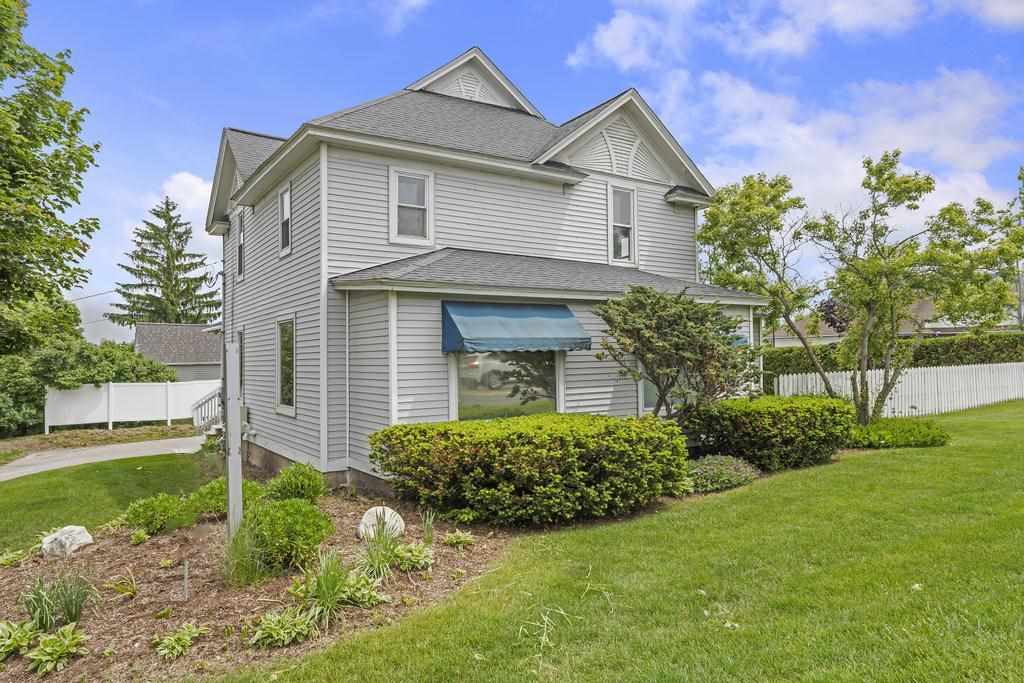 1003 Spring Street Petoskey MI 49770