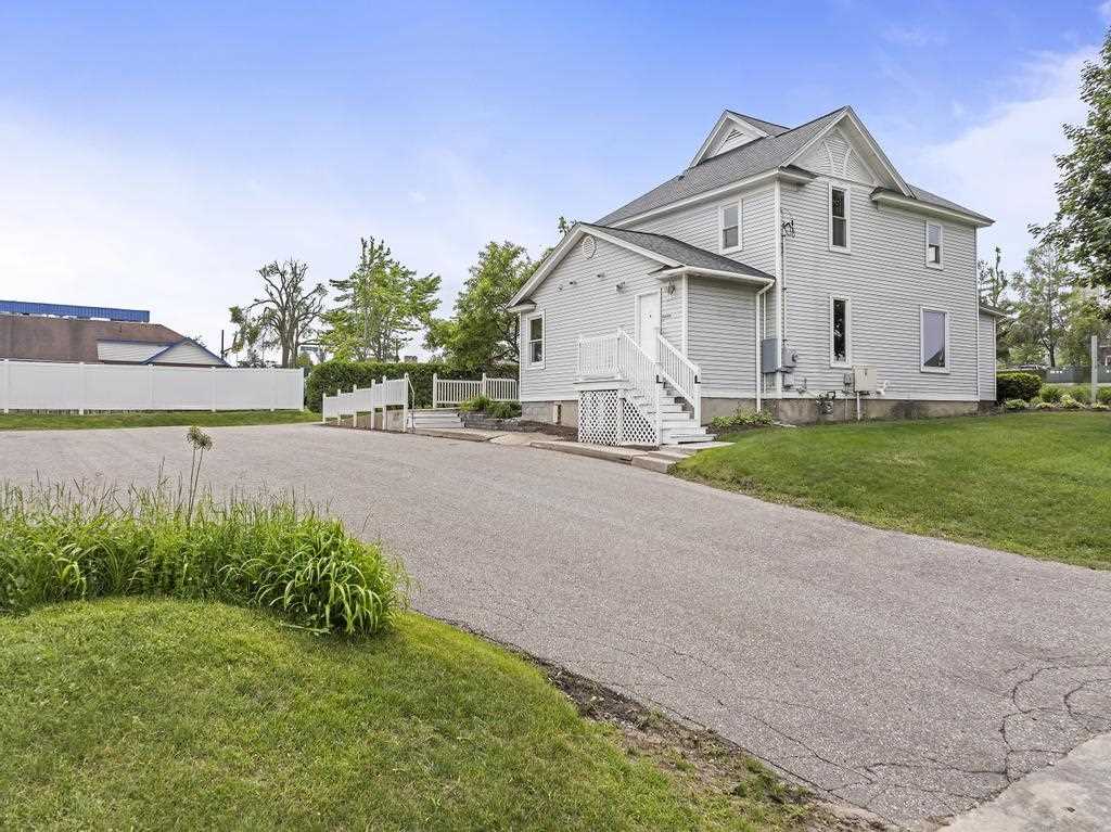 1003 Spring Street Petoskey MI 49770