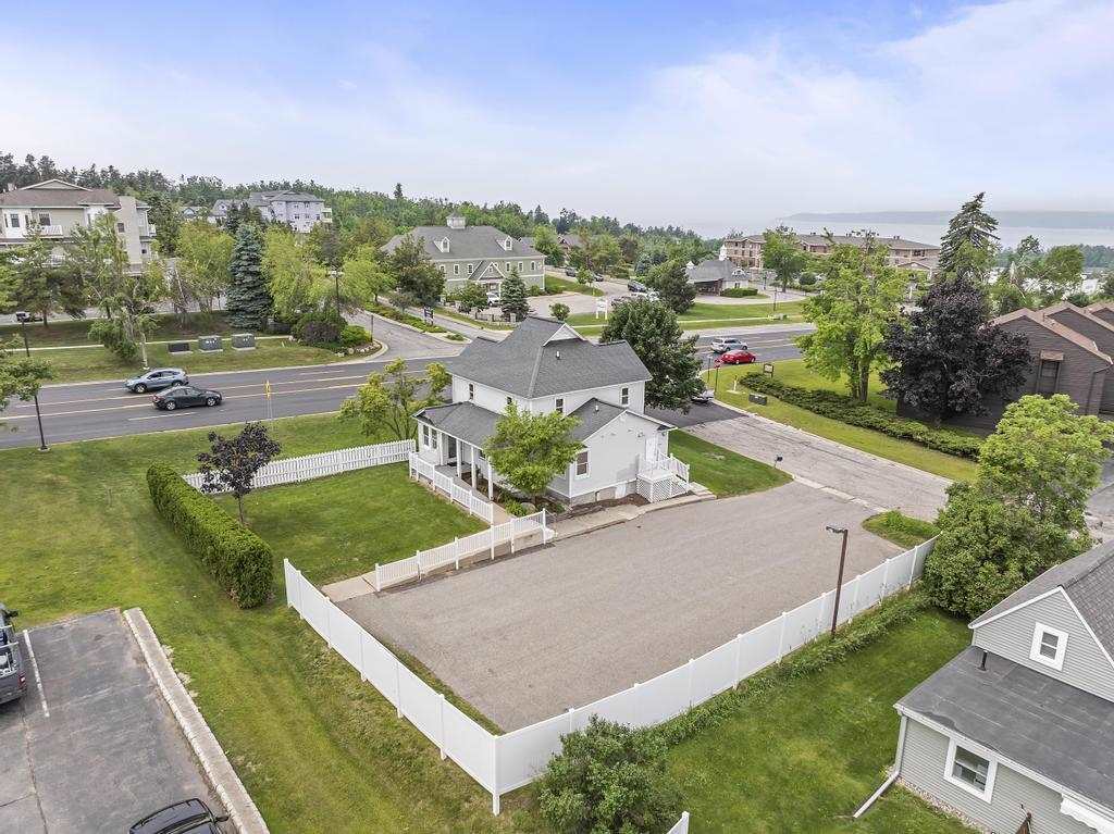 1003 Spring Street Petoskey MI 49770