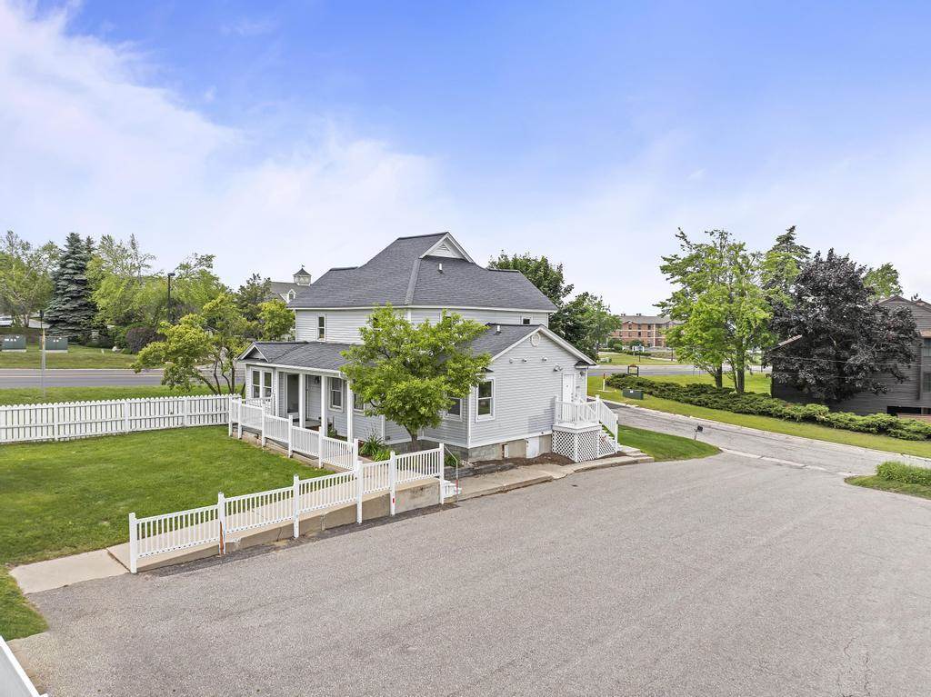 1003 Spring Street Petoskey MI 49770