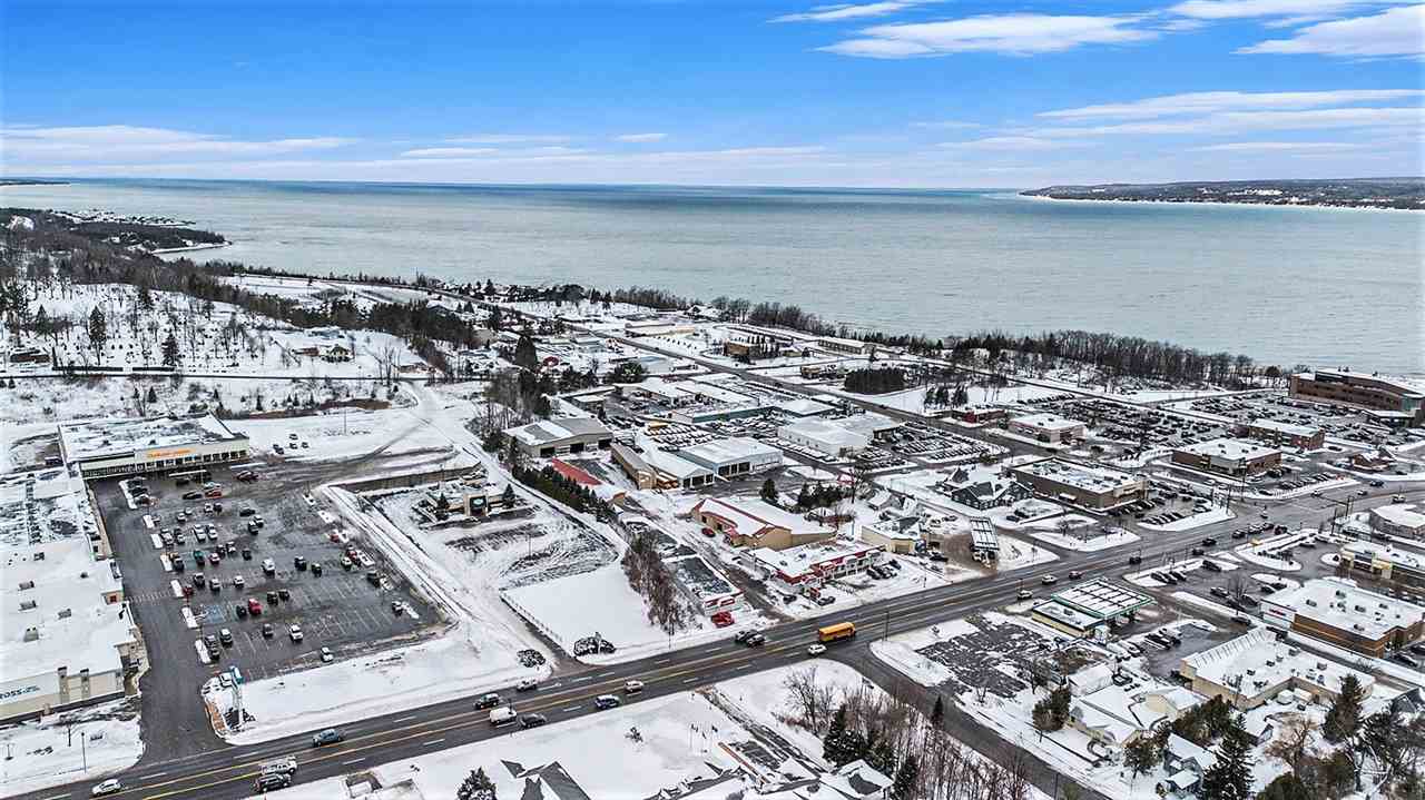 906 Spring Street Petoskey MI 49770