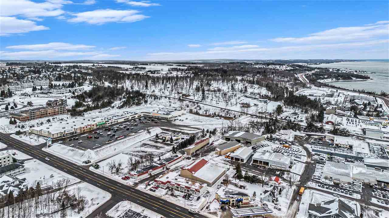 906 Spring Street Petoskey MI 49770