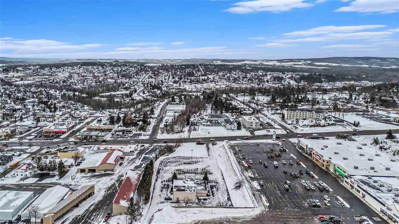 906 Spring Street Petoskey MI 49770