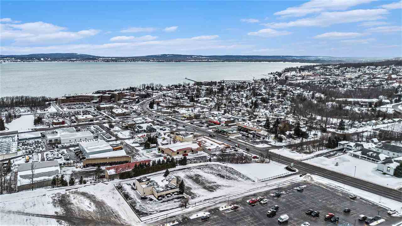 906 Spring Street Petoskey MI 49770